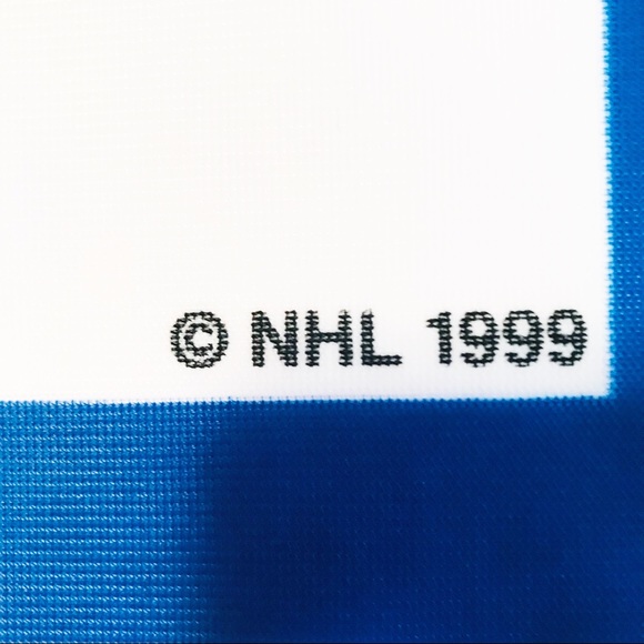 VINTAGE NHL CLOTH BANNER MONTREAL CANADIENS STANLEY CUP COLLECTIBLE - Picture 3 of 3